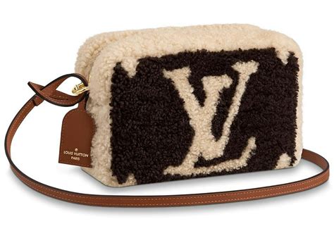 louis vuitton teddy beach pouch|Pochette Accessoires Monogram .